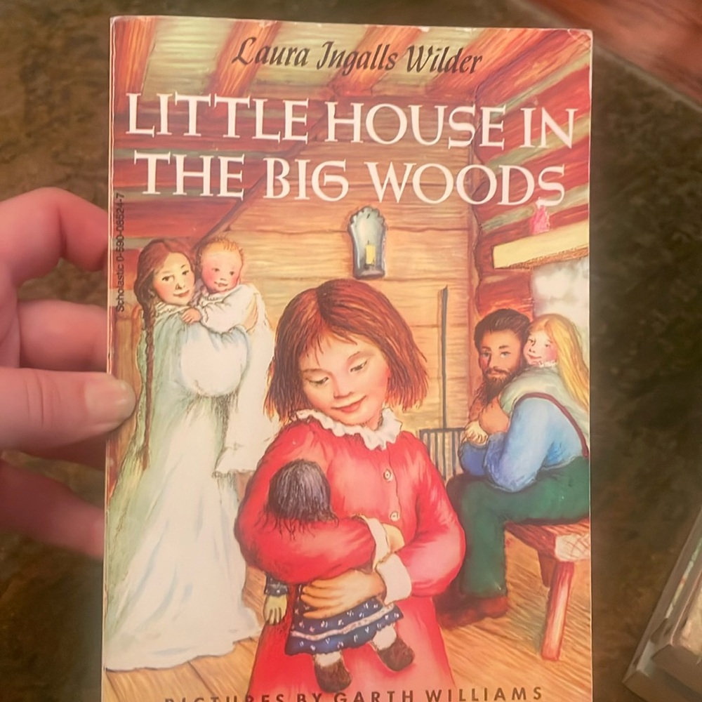 Vintage Laura Ingalls Wilder books. 7 total. Like new. Gift.  Homeschool.